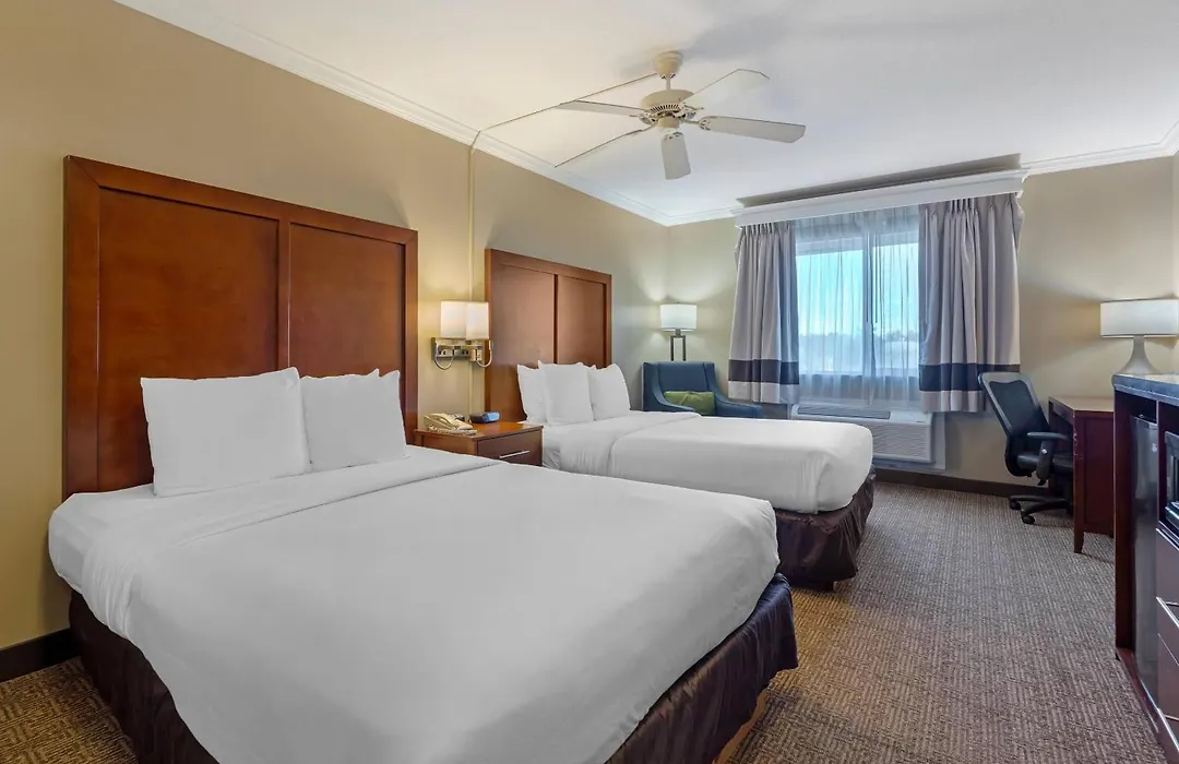 Comfort Inn & Suites Ocean Shores-1