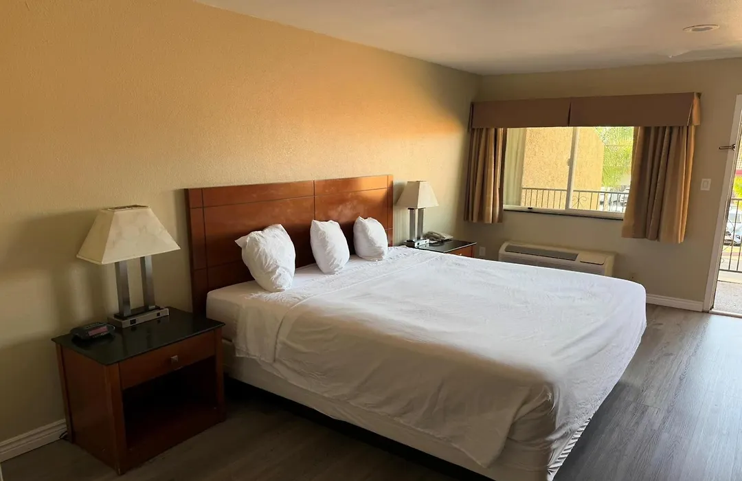 Travelodge By Wyndham Hemet Ca-1