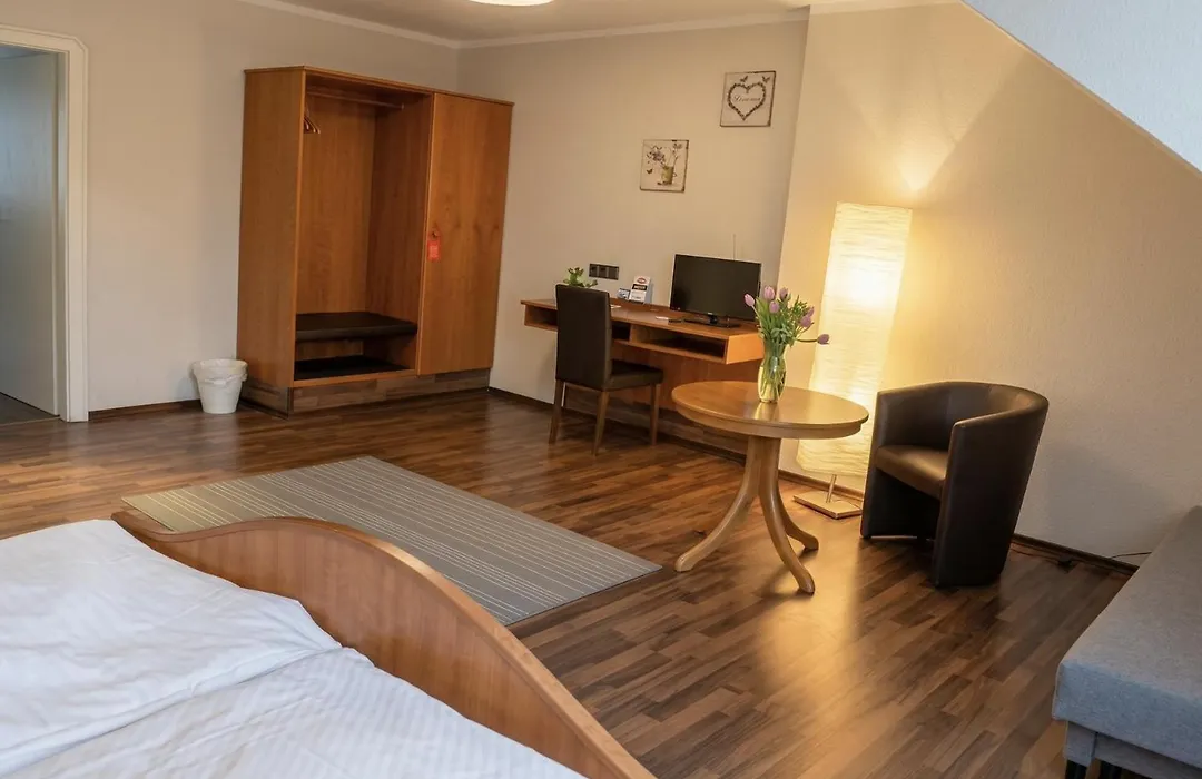 Sali - Hotel zum Dorfbrunnen - Bornheim bei Köln Bonn-1