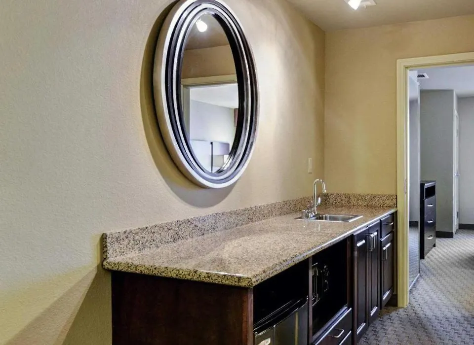 Comfort Suites Near Hot Springs Park-1