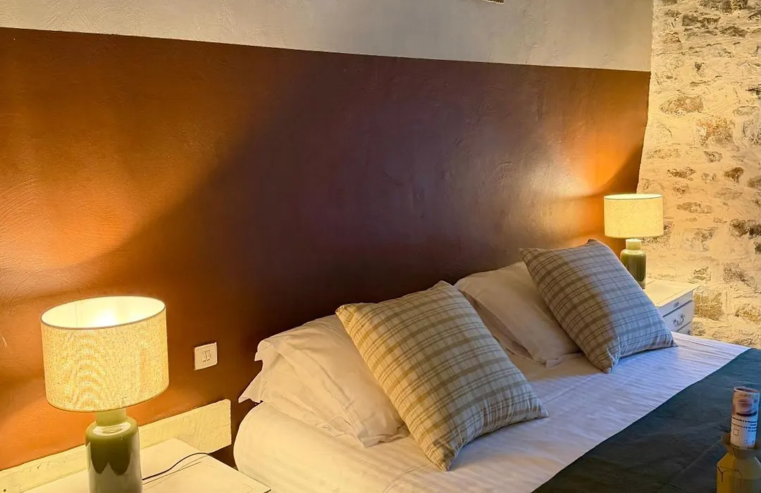 Restaurant et Chambres d'Hôtes La Ferme de Cornadel-1