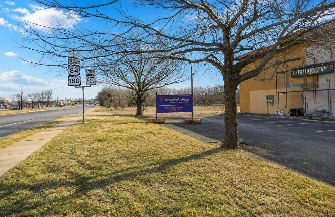 Extended Stay Motel - Snyder-1