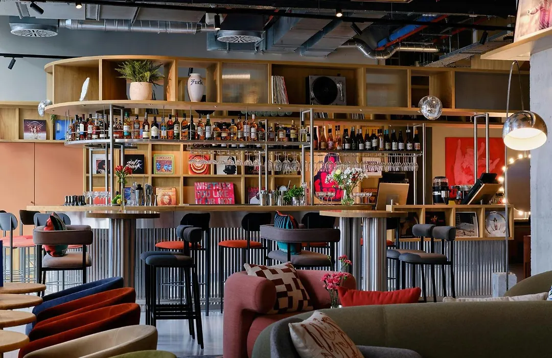 The Social Hub Barcelona Poblenou Extended Stay-1