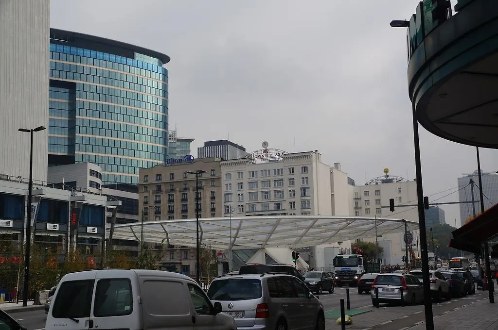 Royal Hotel-1