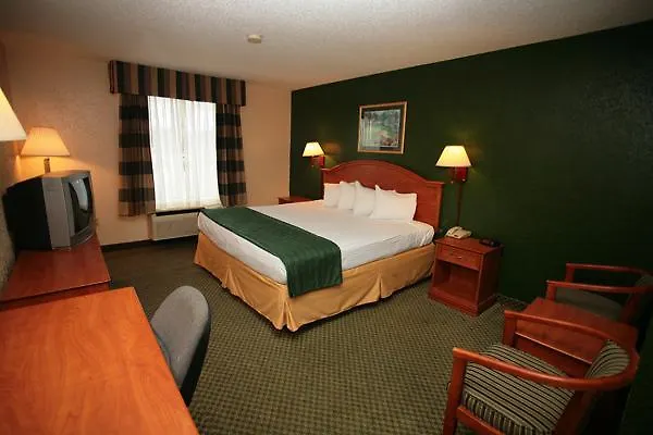 Baymont By Wyndham Louisville Southwest-1