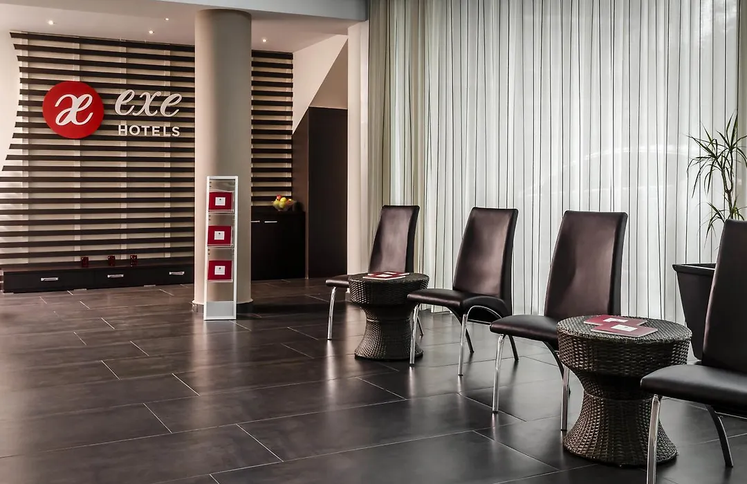 Exe Cunit Suites & Spa-1