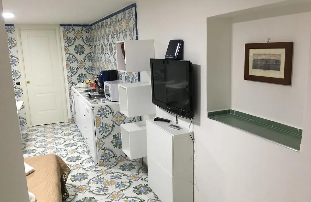 La Corte Del Re Borbone-1