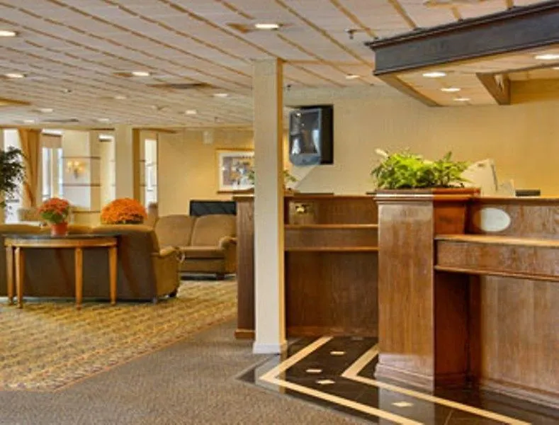 Oyo Hotel East Hanover Nj-10-1