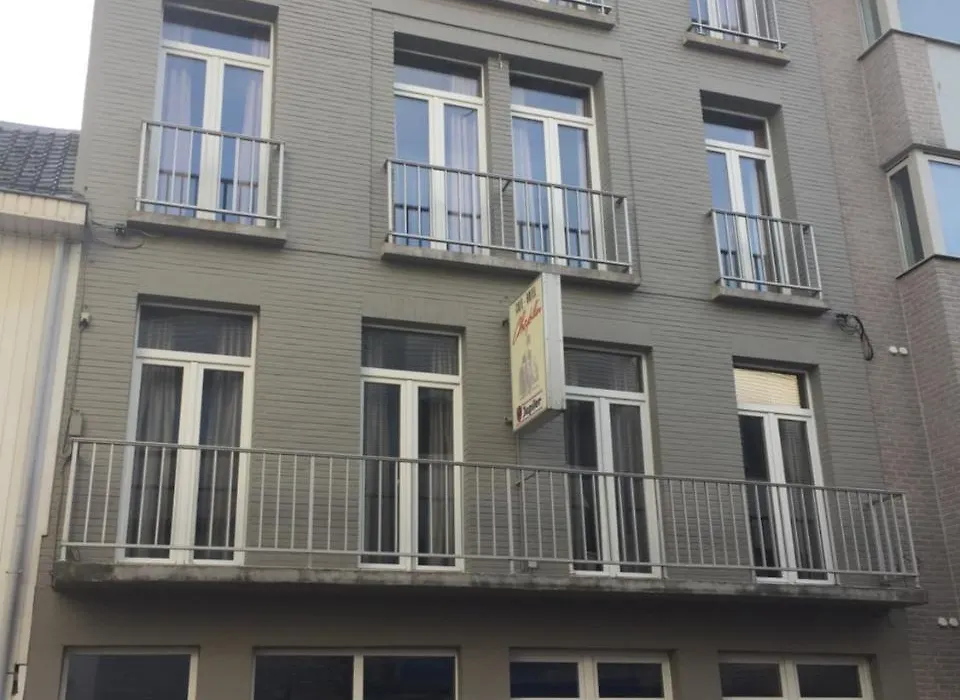 Hotel Chaplin-1