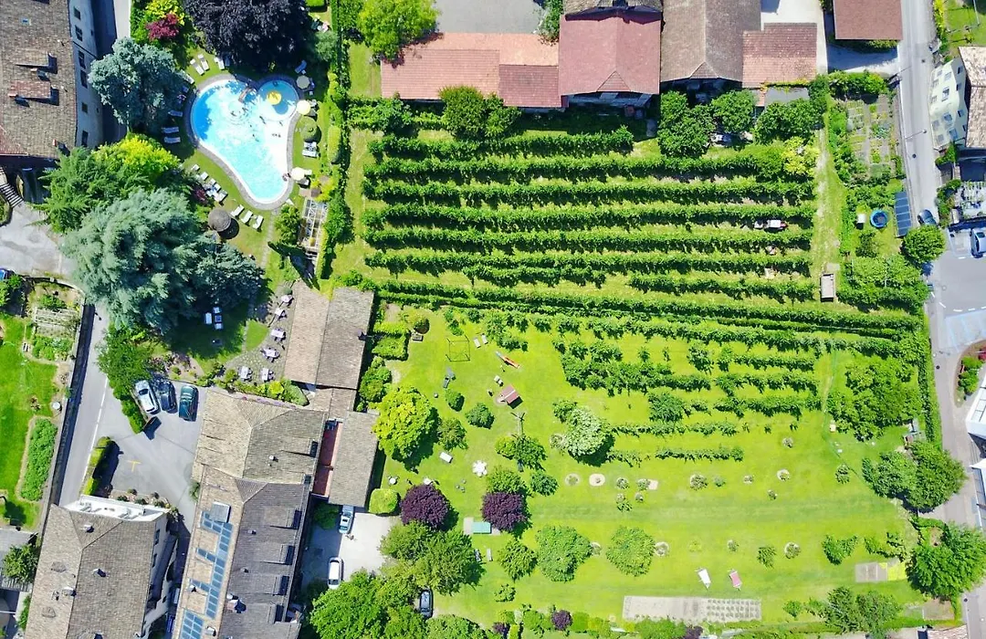 Angerburg Blumenhotel-1