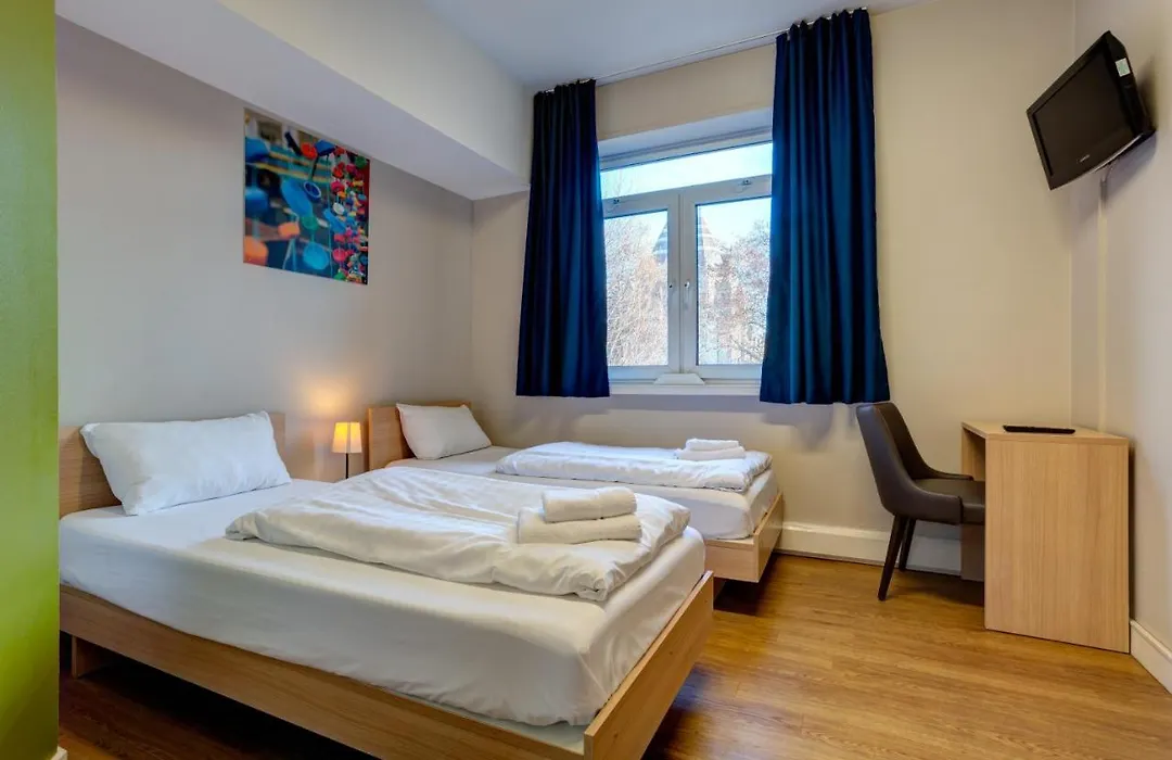 Meininger Hotel London Hyde Park-1