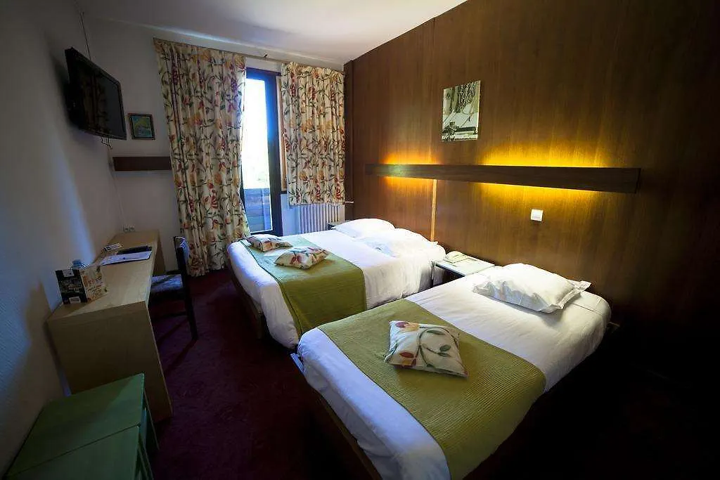 Le Grand Hotel De Besse-1