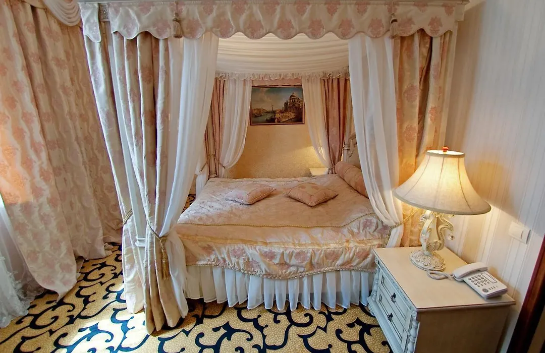 Deluxe Hotel Kupava-1