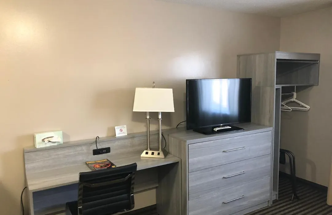 Dupont Suites - Louisville-1