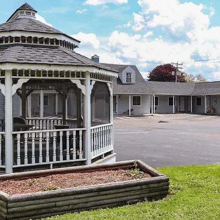 Seneca Clipper Inn-3