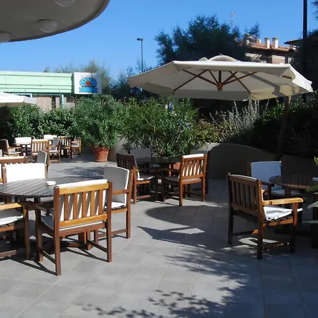 Hotel Caravelle-2