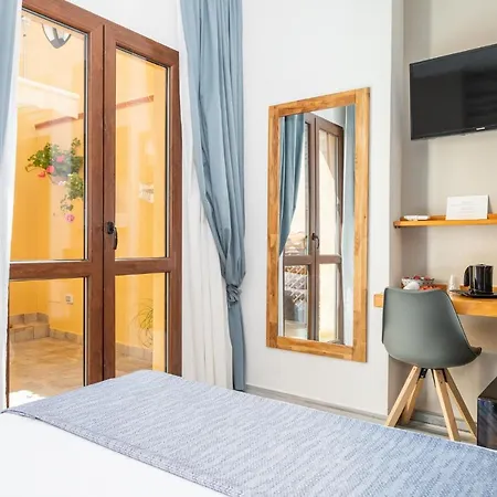 Vittoria Rooms-2