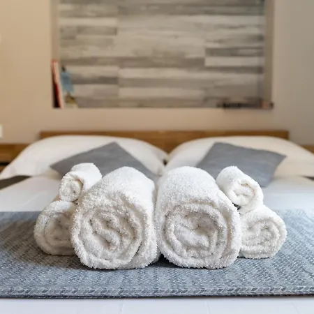 Vittoria Rooms-3