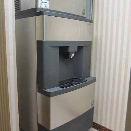 Toronto Plaza Airport Hotel-3