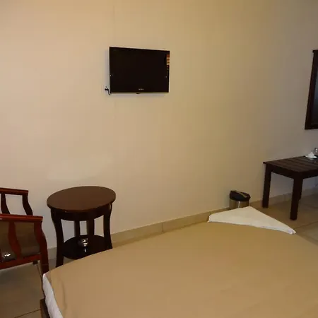 Hotel Sky Lite-3