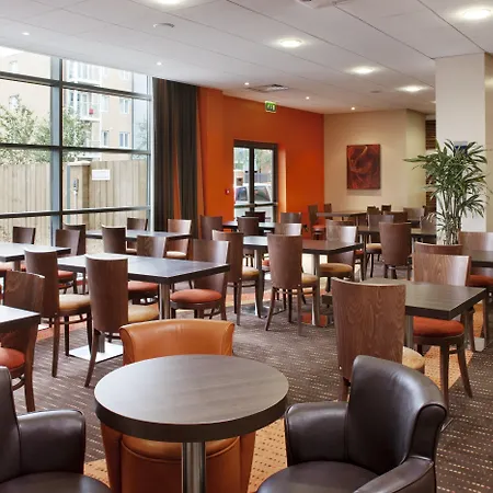 Holiday Inn Express Slough-2
