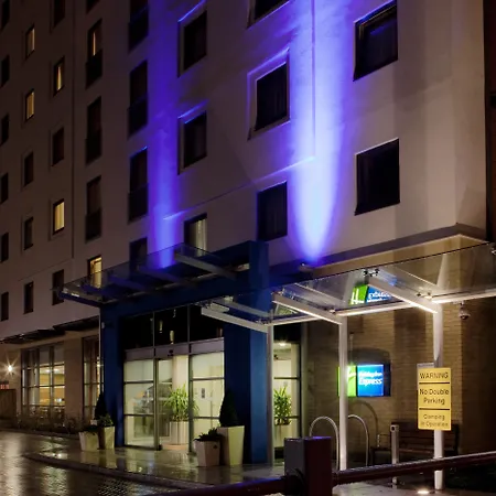 Holiday Inn Express Slough-3