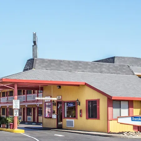 Travelodge By Wyndham Turlock-3