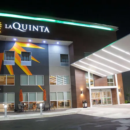 La Quinta Inn & Suites Perry-3