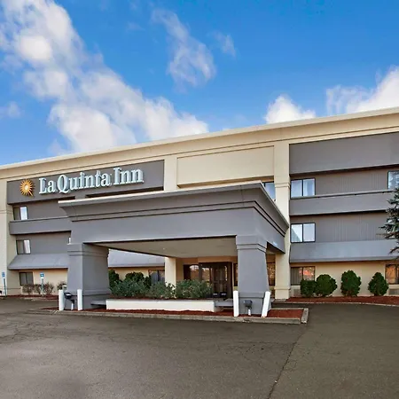 La Quinta Inn By Wyndham Detroit Canton-2