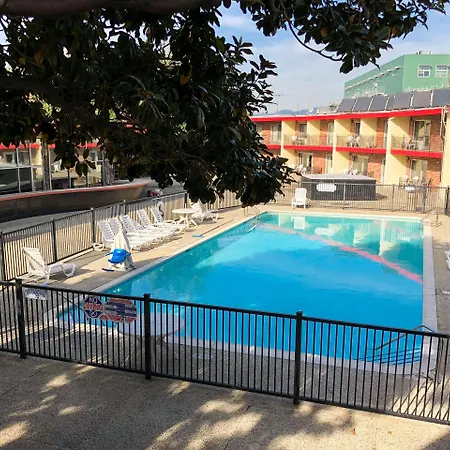 Econo Lodge Inn & Suites Oakland Airport-2