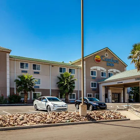 Comfort Inn Tucson Central-3