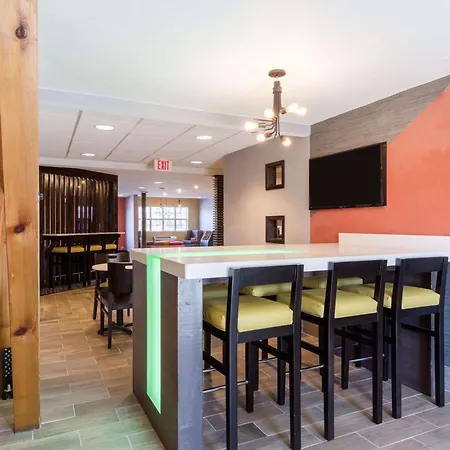 Quality Inn & Suites Ashland Near Kings Dominion-3