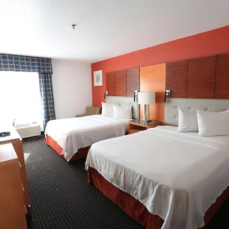 Days Inn By Wyndham Calumet Park-2