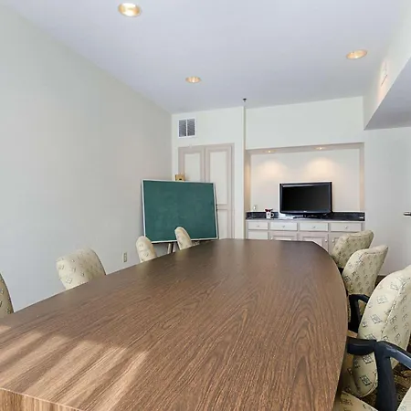 Quality Suites Springdale West I-49-2