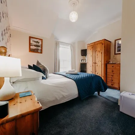 Eden Green Guest House-3
