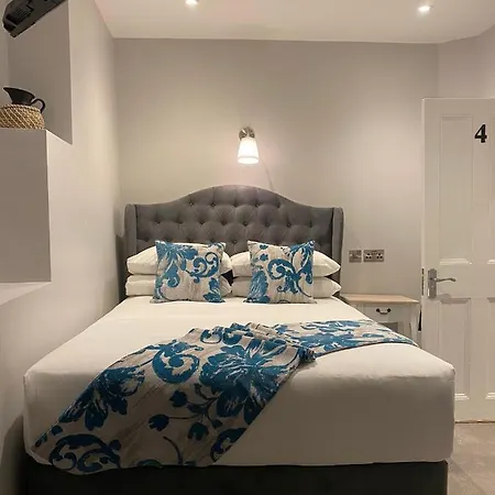 Number 31 Boutique Townhouse-3