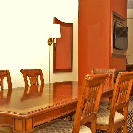 Four Points By Sheraton Fayetteville Fort Bragg-3