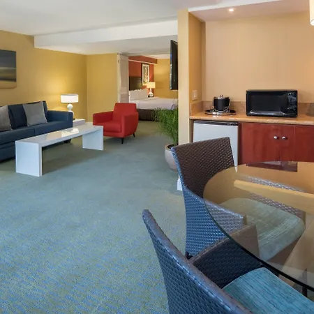 Crowne Plaza Cabana Hotel By Ihg-3