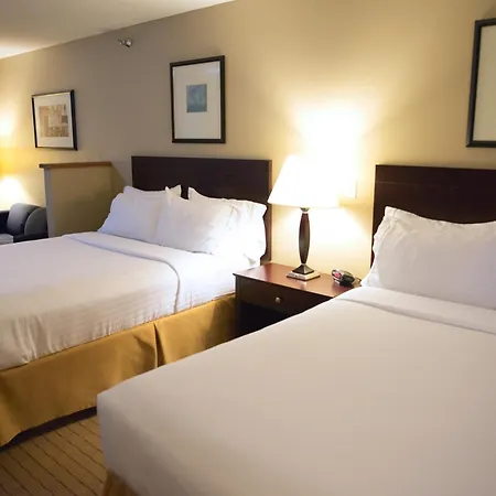 Holiday Inn Express Devils Lake By Ihg-3
