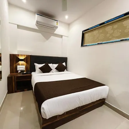 Hotel Hilton Suites-2