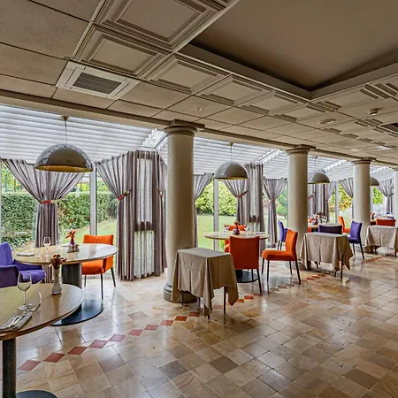 Logis Hostellerie des Clos-2