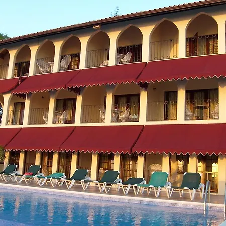 Le Mirage (Adults Only)-2