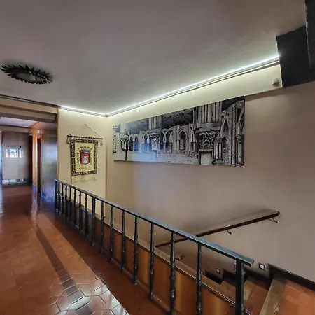Hotel Leonor Mirón-2