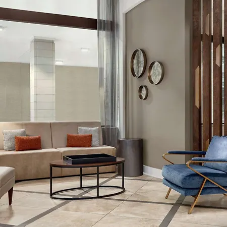 Hilton Garden Inn Louisville Downtown-2