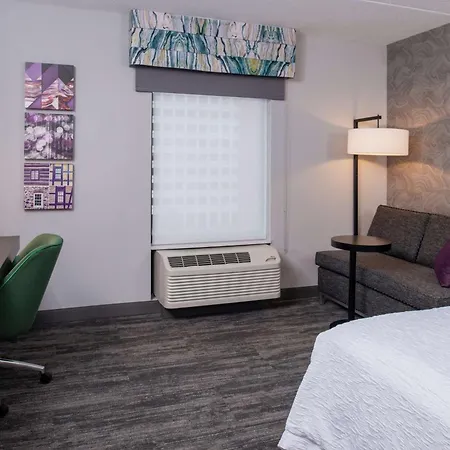 Hampton Inn & Suites Winston-Salem Downtown-2