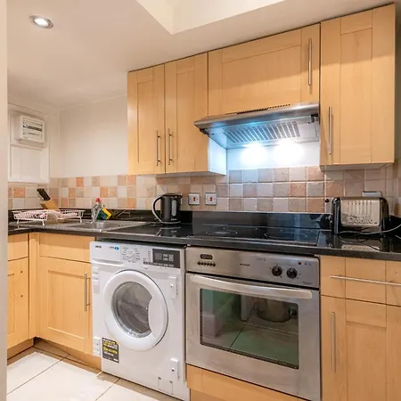 17 Hertford Street-3
