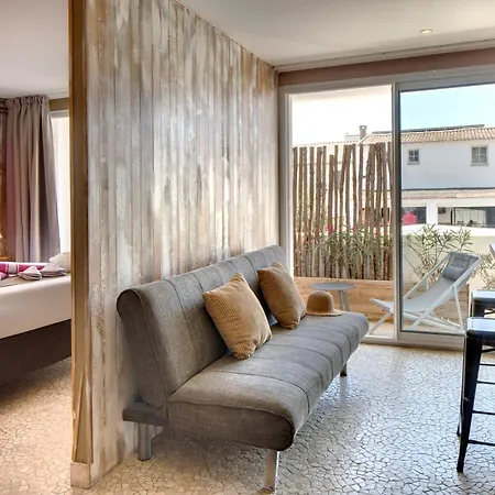 Vila De La Mar & Spa-2