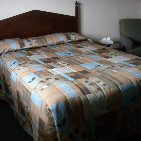 Grand Motel Saint-Hubert-2