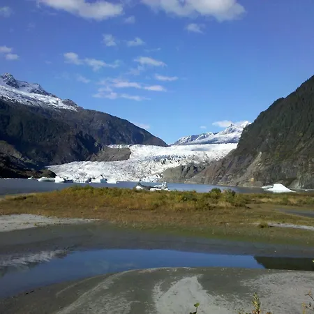 Ramada By Wyndham Juneau-3