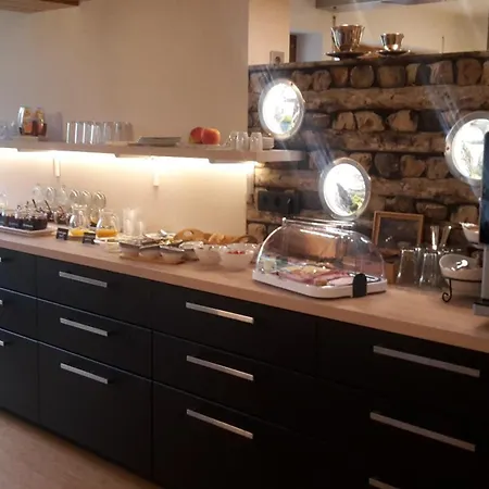 Hotel Garni-3